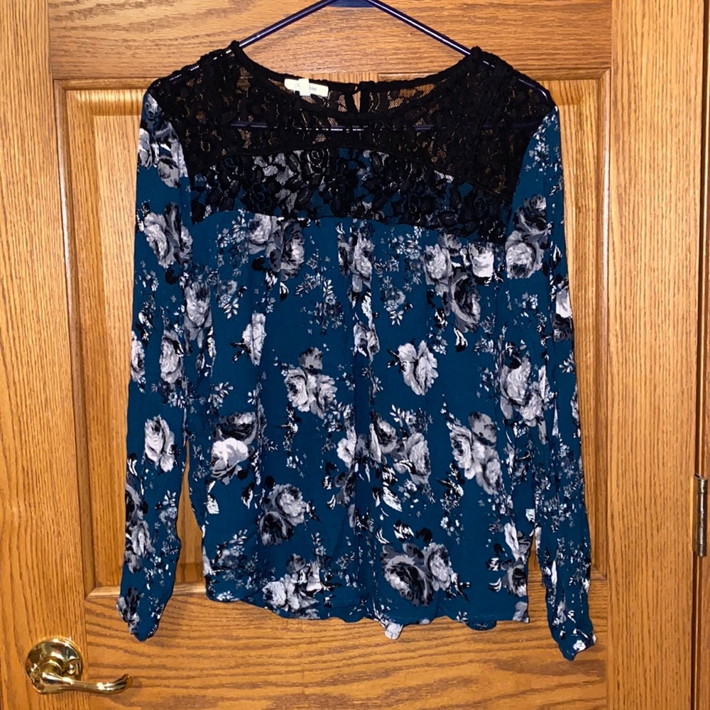 Maurices size 1 blouse